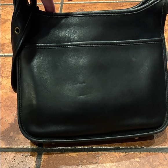 Coach Vintage Black Legacy Leather Shoulder Bag - Picture 11 of 16